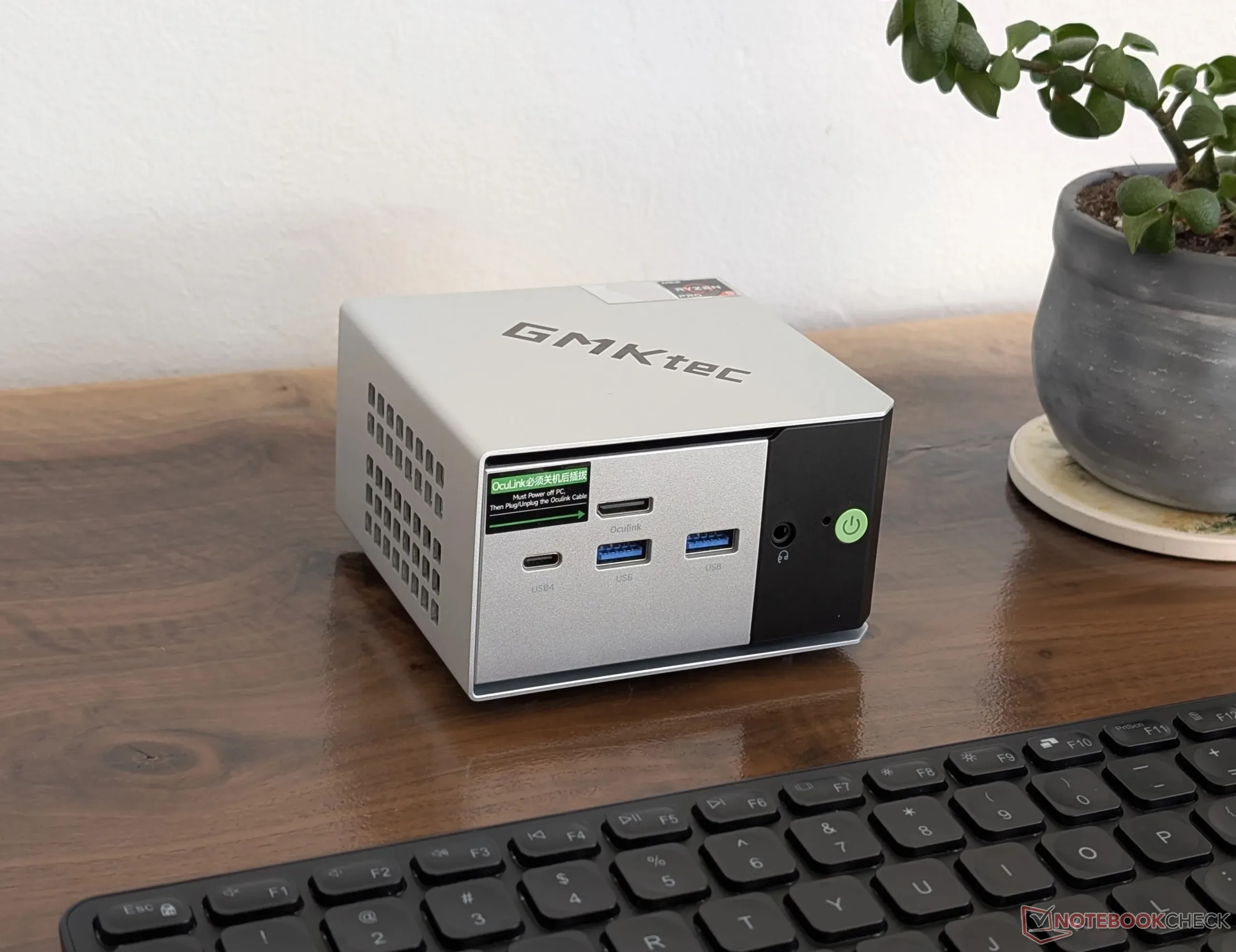 This cheap mini PC sports 16 GB RAM, AMD Ryzen 5 APU and a 25