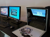AMD demos next-generation Trinity APU for notebooks with Lightning Bolt docking station