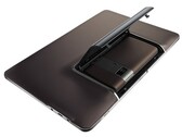 3-in-1 ASUS Padfone to arrive in April