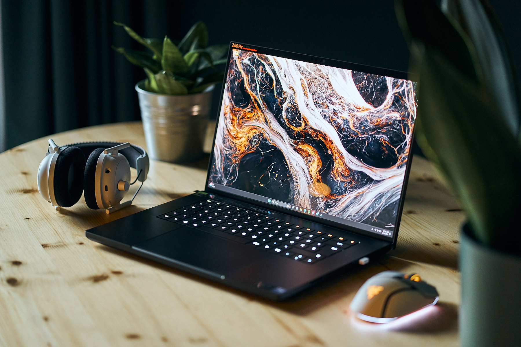 Razer Blade 16 Series External Reviews