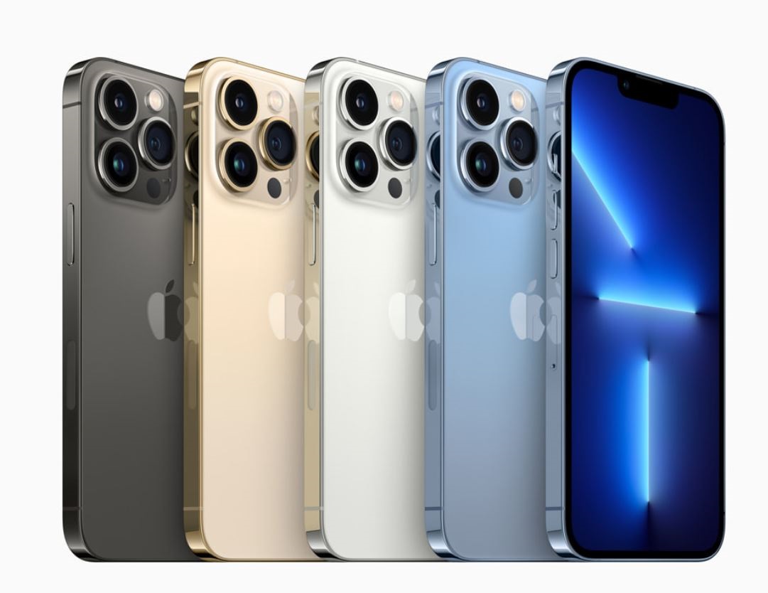 iPhone 13 and iPhone 13 Mini: Check out the redesigned camera module and  smaller notch - CNET